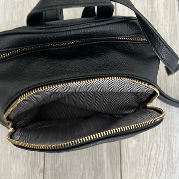 Mini Multi-Pocket Backpack - Picture 8 of 10